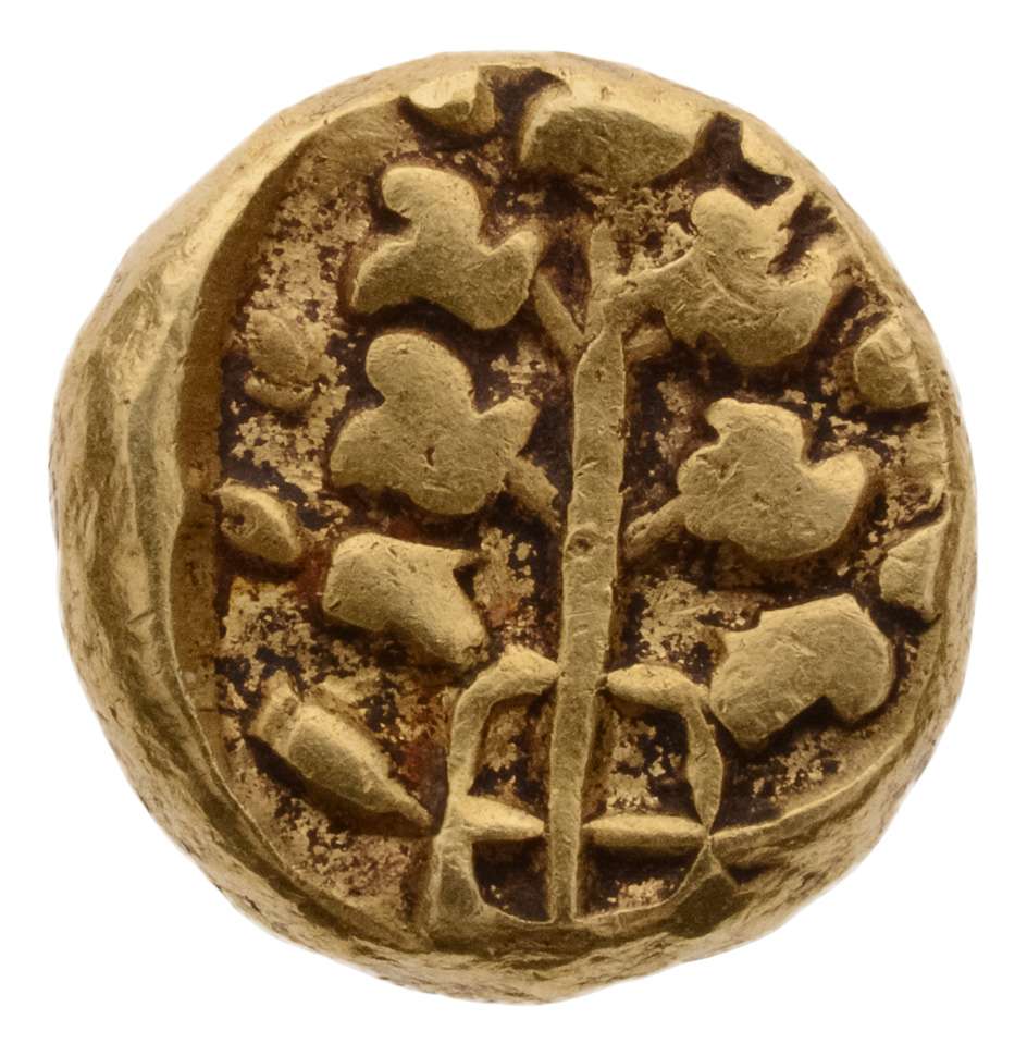 Lot 1000 India, c. 300-200 BC, uncertain location, AV 2.14 g. Tree in railing.